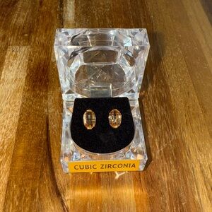 Vintage 1980s champagne faceted Cubic Zirconia Earrings in Crystal Box